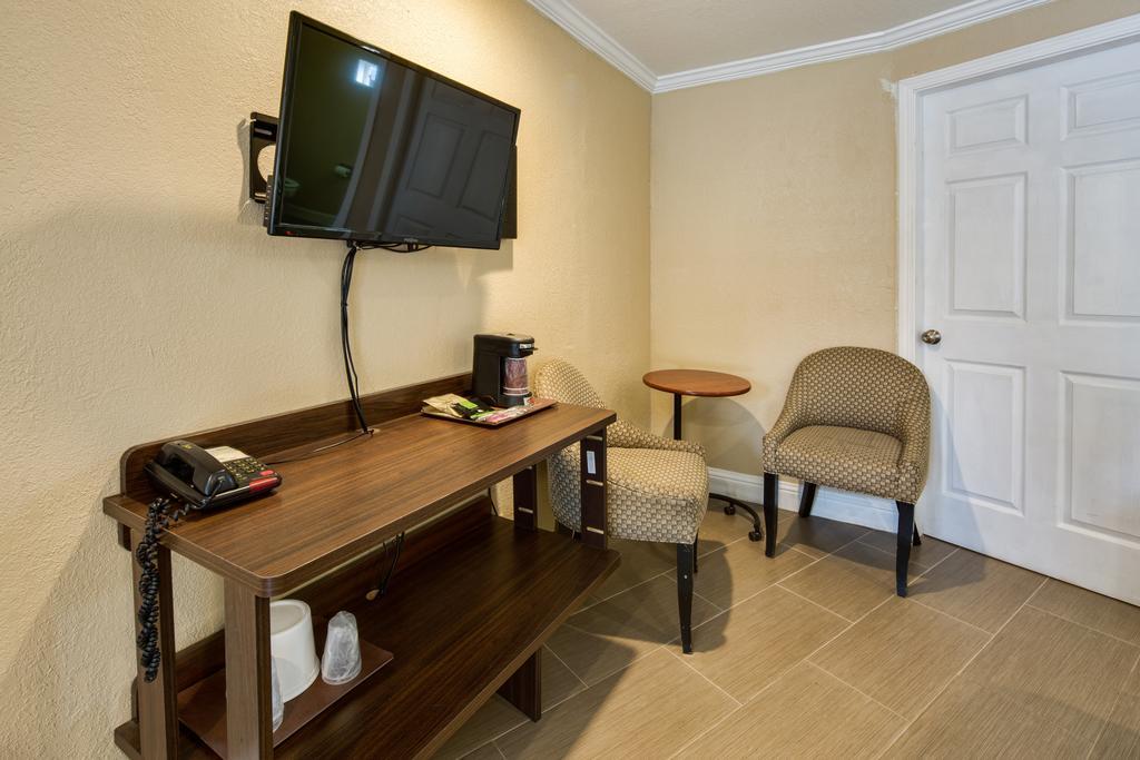 Americas Best Value Inn Richmond Extérieur photo