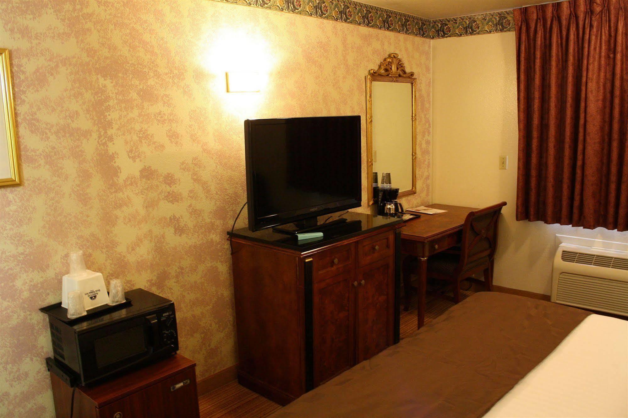 Americas Best Value Inn Richmond Extérieur photo