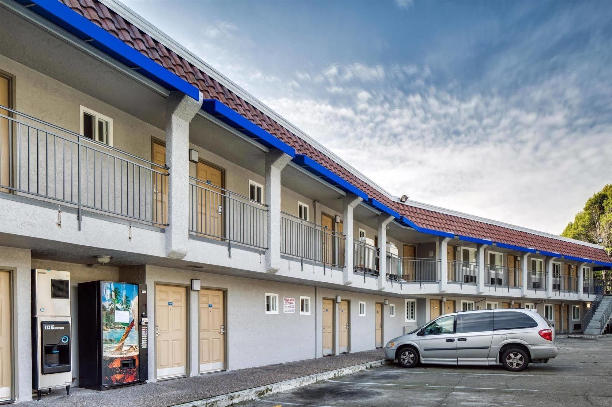 Americas Best Value Inn Richmond Extérieur photo