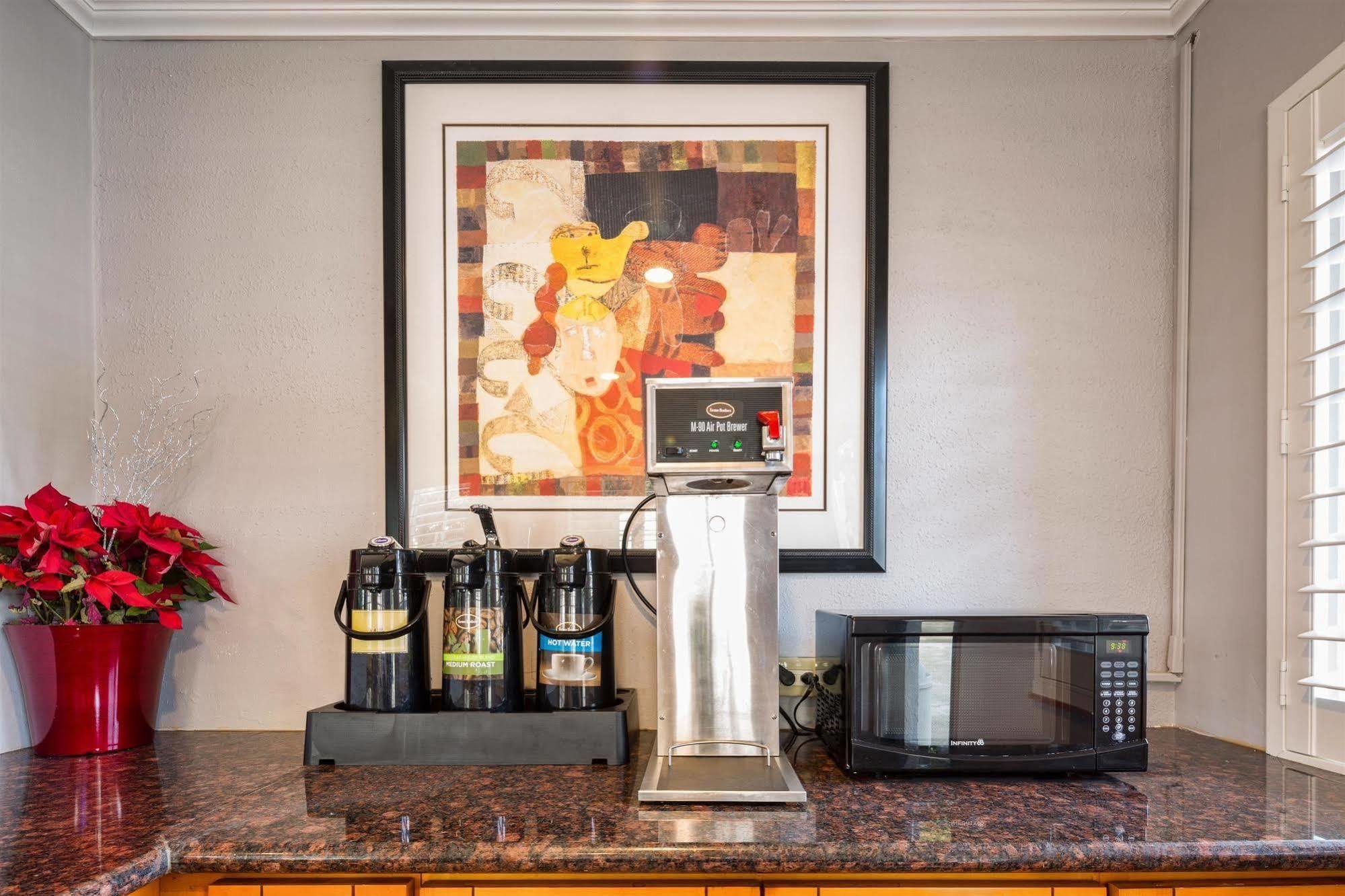 Americas Best Value Inn Richmond Extérieur photo