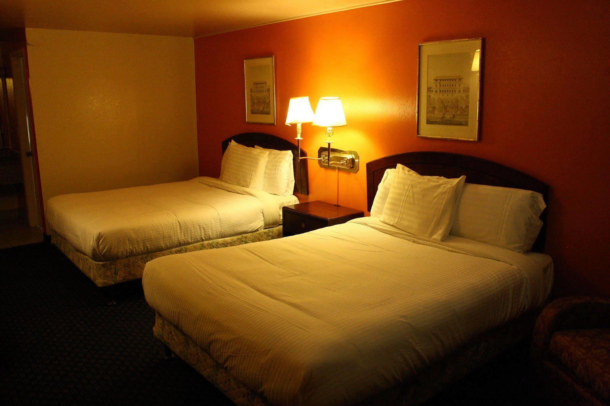 Americas Best Value Inn Richmond Extérieur photo